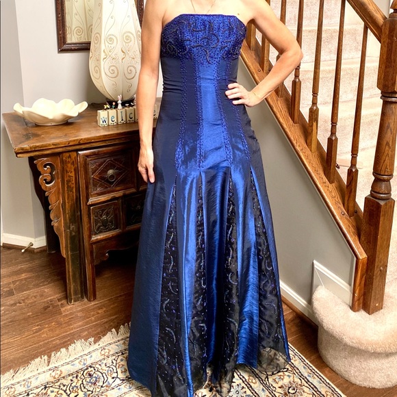 Blue Evening Gown w/ Wrap - Picture 2 of 5
